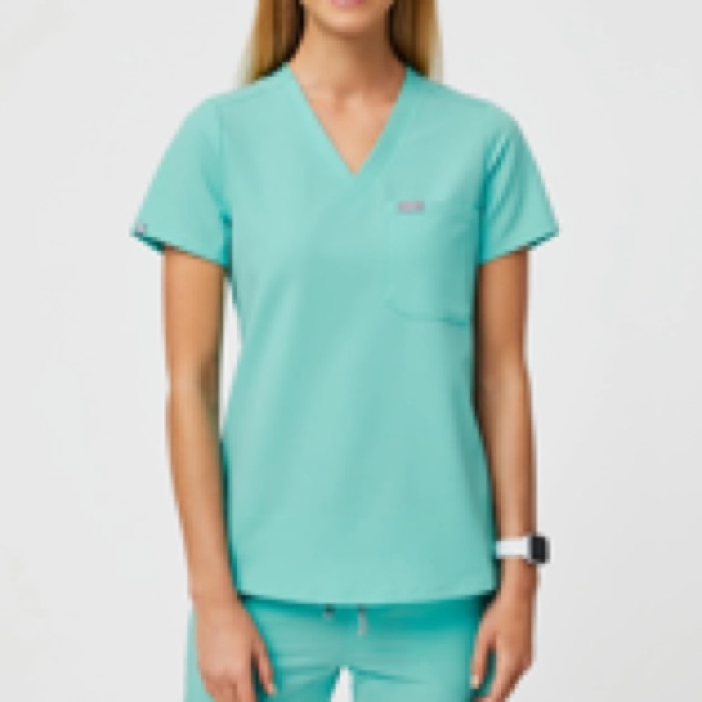 Figs Catarina Scrub Top, Fresh Aqua, Small